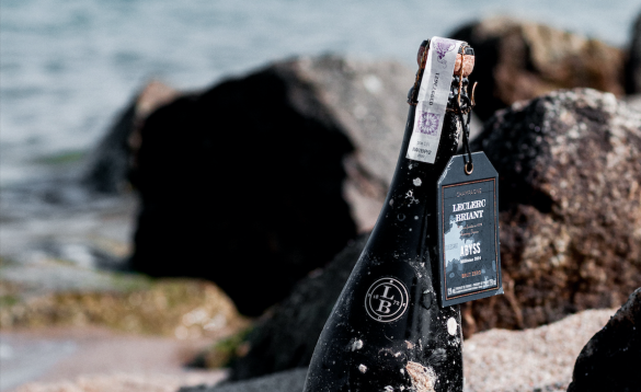 Szampan Cuvée Abyss dojrzewający głęboko pod wodą