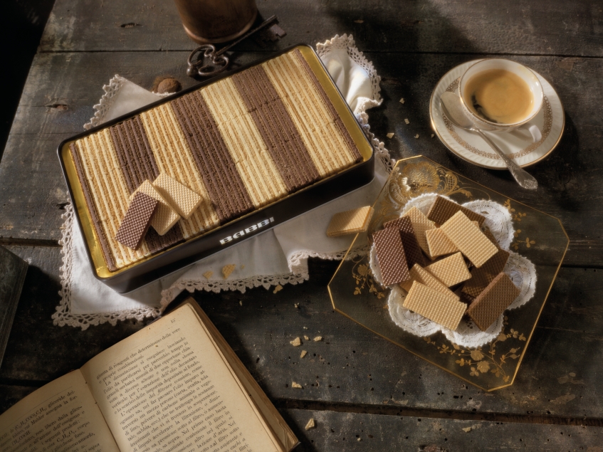 Babbi Waferini Piccoli Piaceri Quotidiani Cacao e vaniglia włoskie wafelki kakaowo- waniliowe w puszce 250 g