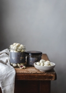 Iga Sarzyńska Żurawina otulona w ciemnej i białej czekoladzie 150g