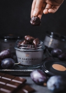 Iga Sarzyńska Śliwka w ciemnej czekoladzie 71%