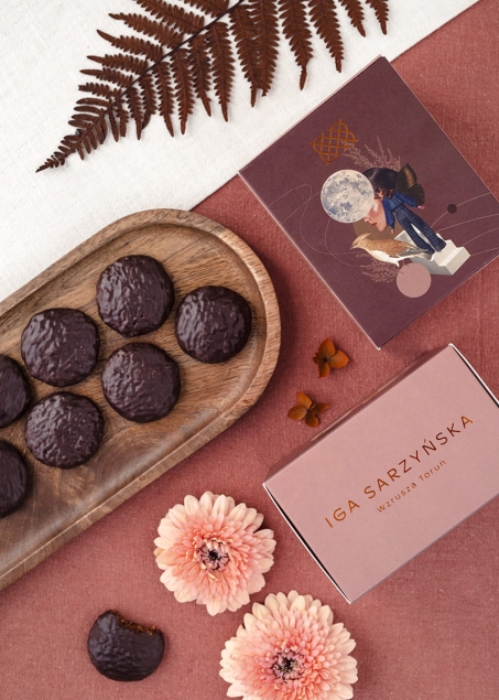 Iga Sarzyńska Pierniczki migdałowo-orzechowe w czekoladzie 71,5% z pomarańczową nutą 180 g
