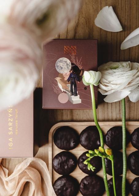 Iga Sarzyńska Pierniczki migdałowo-orzechowe w czekoladzie 71,5% z pomarańczową nutą 180 g