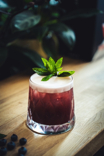 Tessellis Distillery Sloe Gin 35% - polski gin, likier tarninowy 0,7 l