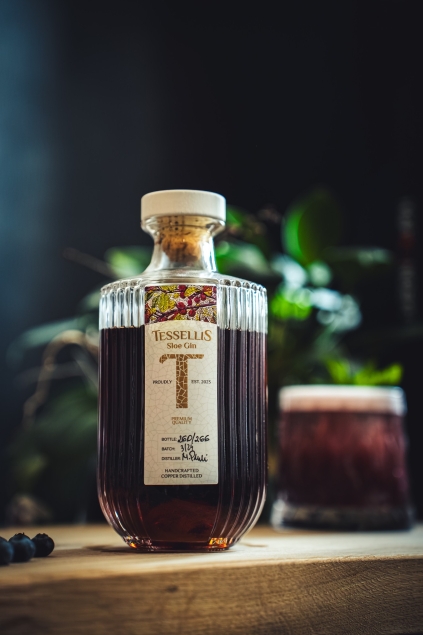 Tessellis Distillery Sloe Gin 35% - polski gin, likier tarninowy 0,7 l