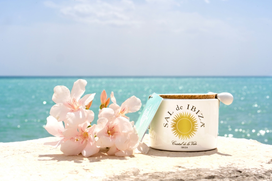 Sal de Ibiza Fleur de Sel Isla Blanca - sól morska w ceramicznym słoiczku 140 g
